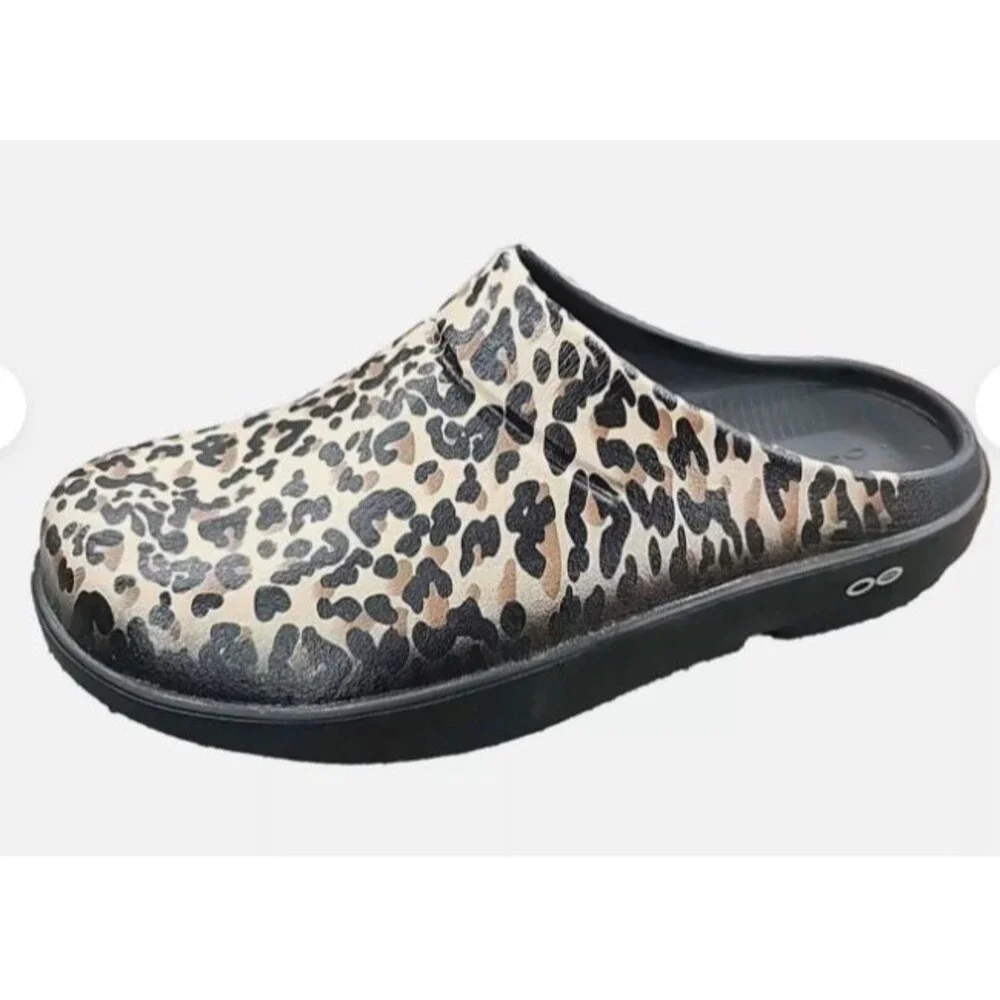 Oofos OOcloog Leopard Womens 9 Mens 7 EU 40 Slip On Brown Clogs Comfort